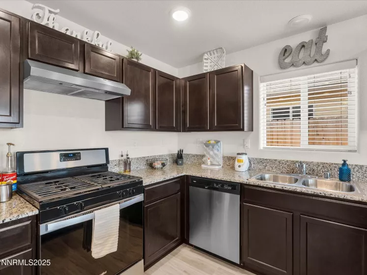 9237 Logan Creek, Reno, Nevada 89506, 3 Bedrooms Bedrooms, ,2 BathroomsBathrooms,Residential,Residential,Logan Creek,250052053