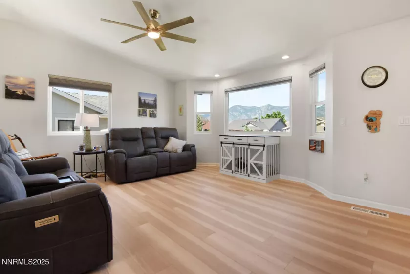 3563 Loam, Carson City, Nevada 89705, 3 Bedrooms Bedrooms, ,2 BathroomsBathrooms,Residential,Residential,Loam,250052060