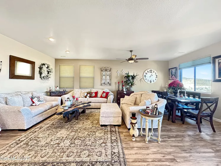 2015 Painted Sky, Sun Valley, Nevada 89433, 4 Bedrooms Bedrooms, ,4 BathroomsBathrooms,Residential,Residential,Painted Sky,250052071