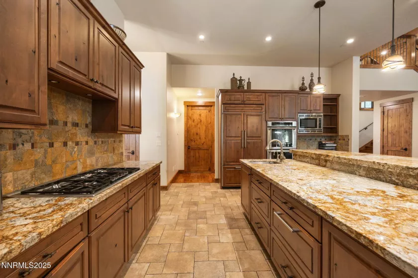 845 Donna, Incline Village, Nevada 89451, 4 Bedrooms Bedrooms, ,5 BathroomsBathrooms,Residential,Residential,Donna,250052090