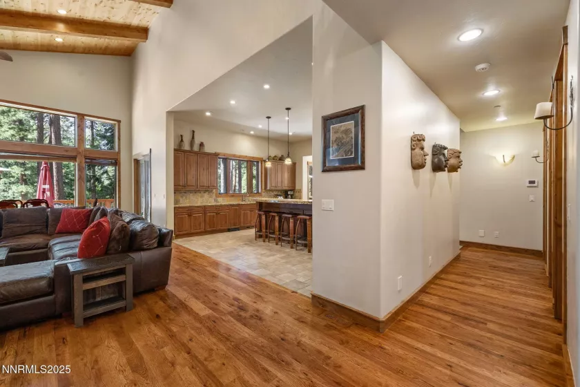 845 Donna, Incline Village, Nevada 89451, 4 Bedrooms Bedrooms, ,5 BathroomsBathrooms,Residential,Residential,Donna,250052090