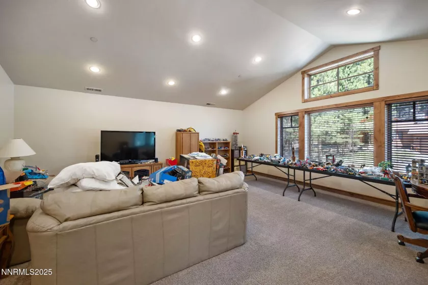 845 Donna, Incline Village, Nevada 89451, 4 Bedrooms Bedrooms, ,5 BathroomsBathrooms,Residential,Residential,Donna,250052090