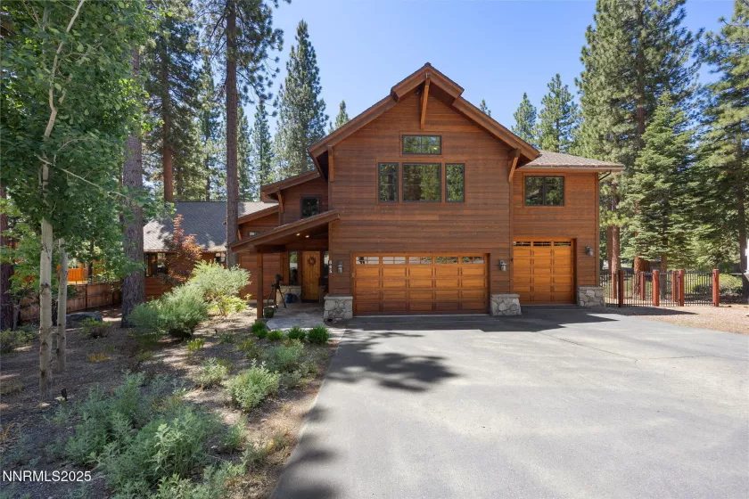 845 Donna, Incline Village, Nevada 89451, 4 Bedrooms Bedrooms, ,5 BathroomsBathrooms,Residential,Residential,Donna,250052090