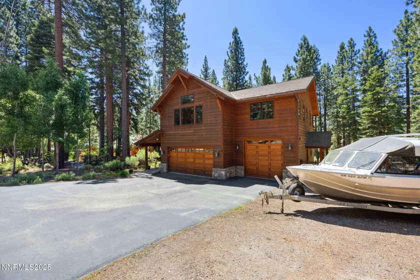 845 Donna, Incline Village, Nevada 89451, 4 Bedrooms Bedrooms, ,5 BathroomsBathrooms,Residential,Residential,Donna,250052090