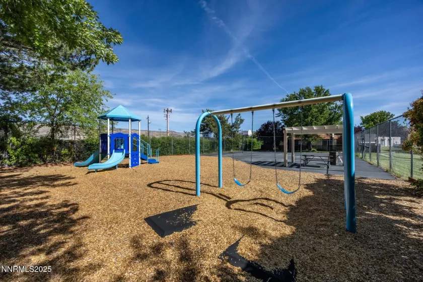 1061 Baywood, Sparks, Nevada 89434, 1 Bedroom Bedrooms, ,1 BathroomBathrooms,Residential,Residential,Baywood,250052098