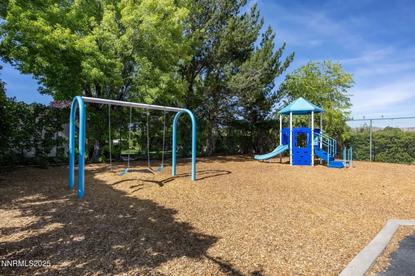 1061 Baywood, Sparks, Nevada 89434, 1 Bedroom Bedrooms, ,1 BathroomBathrooms,Residential,Residential,Baywood,250052098