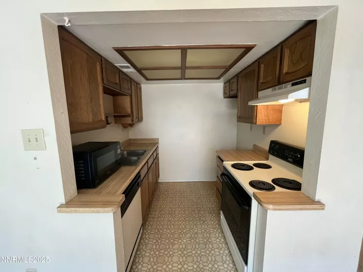972 Flatcar, Sparks, Nevada 89431, 2 Bedrooms Bedrooms, ,1 BathroomBathrooms,Residential,Residential,Flatcar,250052116