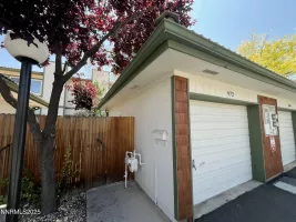 972 Flatcar, Sparks, Nevada 89431, 2 Bedrooms Bedrooms, ,1 BathroomBathrooms,Residential,Residential,Flatcar,250052116