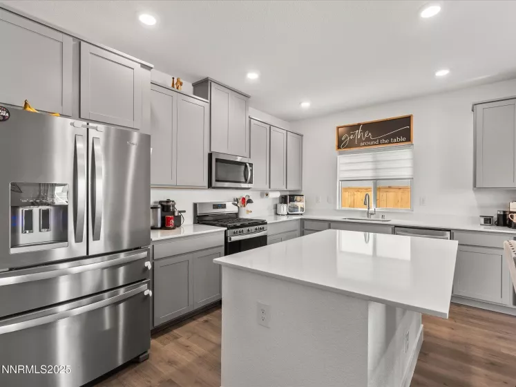 7918 Schist, Sparks, Nevada 89436, 4 Bedrooms Bedrooms, ,3 BathroomsBathrooms,Residential,Residential,Schist,250052122