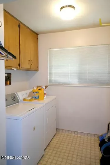 110 Drew, Reno, Nevada 89511, 4 Bedrooms Bedrooms, ,3 BathroomsBathrooms,Residential,Residential,Drew,250052123