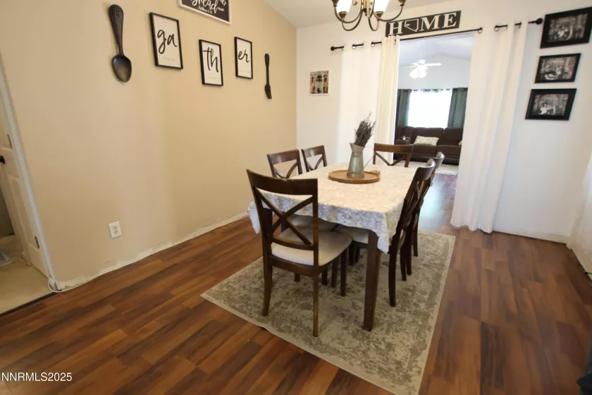 10 Scarsdale, Yerington, Nevada 89447, 3 Bedrooms Bedrooms, ,2 BathroomsBathrooms,Residential,Residential,Scarsdale,250052124