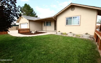 10 Scarsdale, Yerington, Nevada 89447, 3 Bedrooms Bedrooms, ,2 BathroomsBathrooms,Residential,Residential,Scarsdale,250052124