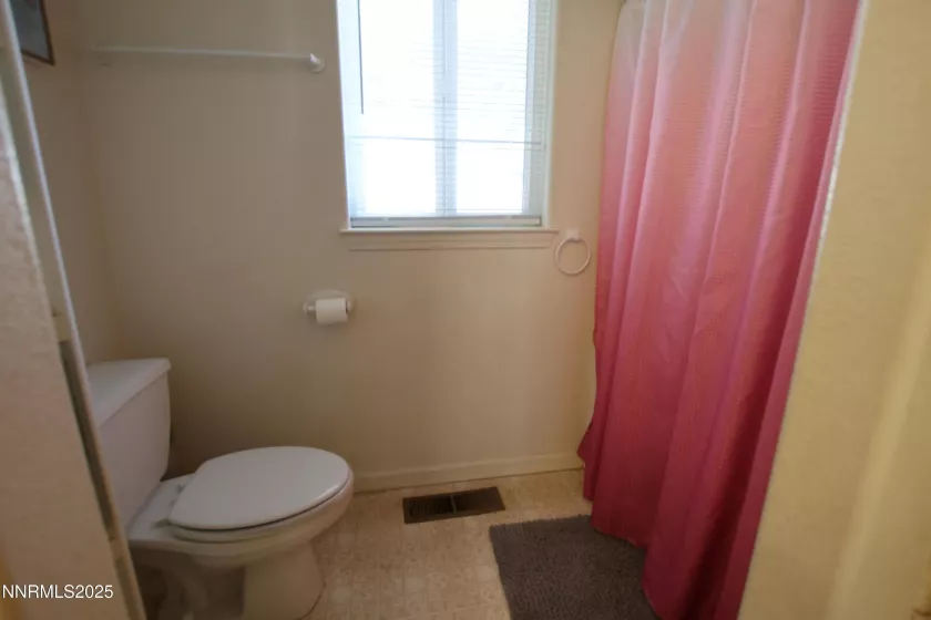 10 Scarsdale, Yerington, Nevada 89447, 3 Bedrooms Bedrooms, ,2 BathroomsBathrooms,Residential,Residential,Scarsdale,250052124