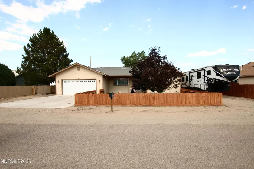 10 Scarsdale, Yerington, Nevada 89447, 3 Bedrooms Bedrooms, ,2 BathroomsBathrooms,Residential,Residential,Scarsdale,250052124