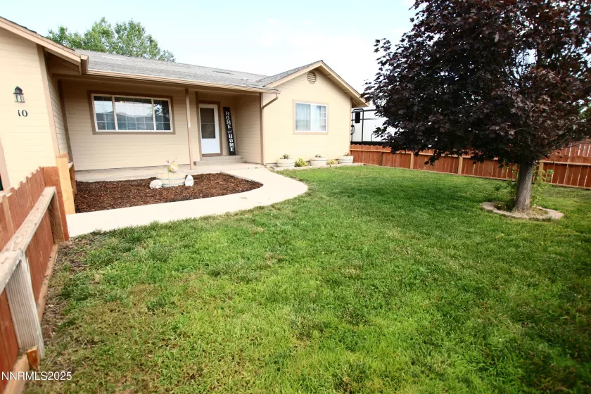 10 Scarsdale, Yerington, Nevada 89447, 3 Bedrooms Bedrooms, ,2 BathroomsBathrooms,Residential,Residential,Scarsdale,250052124