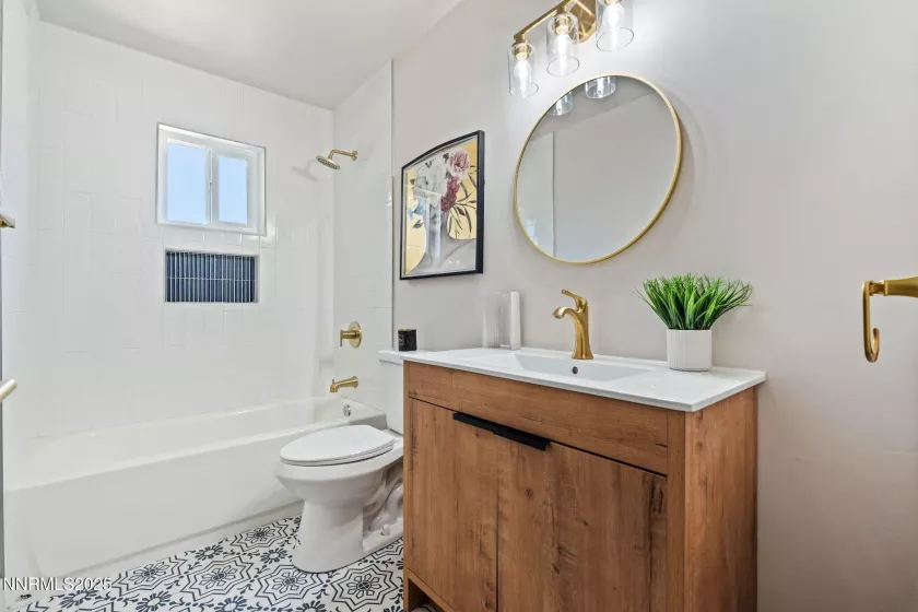 395 Chevy Chase, Reno, Nevada 89509, 3 Bedrooms Bedrooms, ,2 BathroomsBathrooms,Residential,Residential,Chevy Chase,250052126