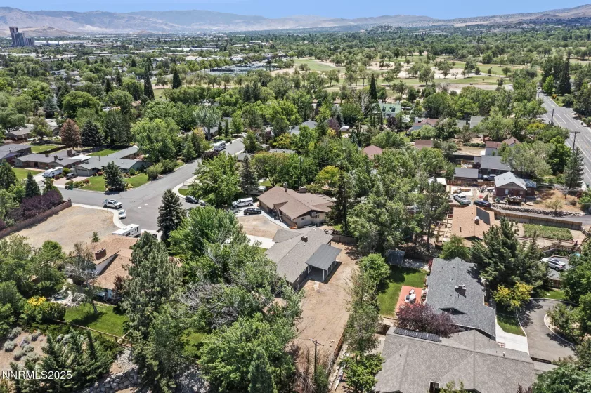395 Chevy Chase, Reno, Nevada 89509, 3 Bedrooms Bedrooms, ,2 BathroomsBathrooms,Residential,Residential,Chevy Chase,250052126