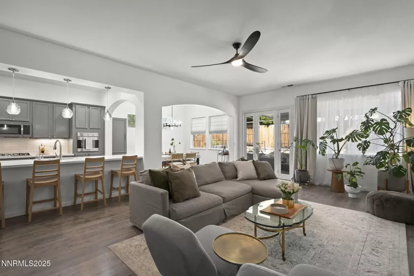 4131 Hubble, Sparks, Nevada 89436, 3 Bedrooms Bedrooms, ,2 BathroomsBathrooms,Residential,Residential,Hubble,250052125