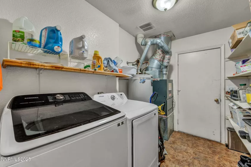 1926 Hamilton, Carson City, Nevada 89706, 3 Bedrooms Bedrooms, ,2 BathroomsBathrooms,Residential,Residential,Hamilton,250052127