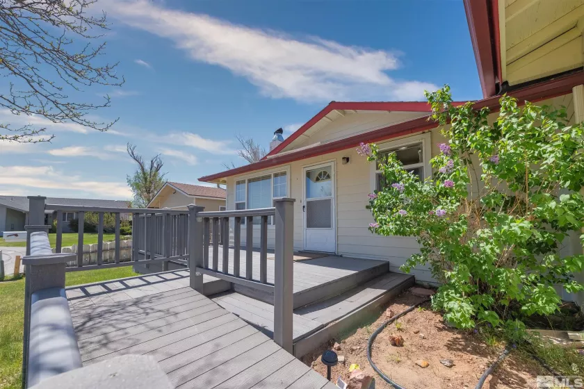 857 Auburn, Carson City, Nevada 89705, 3 Bedrooms Bedrooms, ,2 BathroomsBathrooms,Residential,Residential,Auburn,250005401