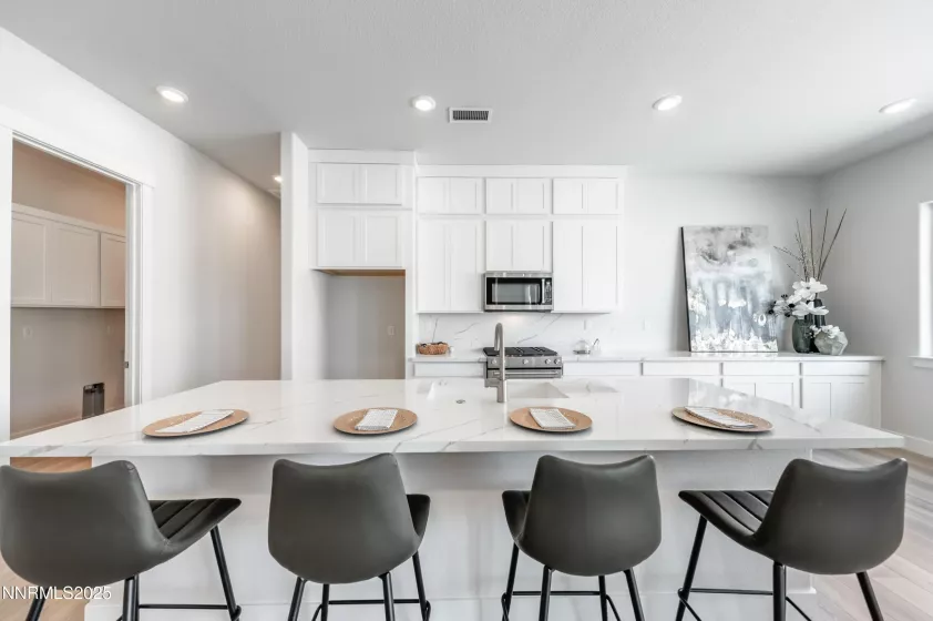 1358 Silver View, Sparks, Nevada 89436, 3 Bedrooms Bedrooms, ,3 BathroomsBathrooms,Residential,Residential,Silver View,250000490