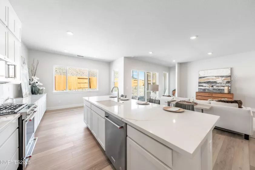1358 Silver View, Sparks, Nevada 89436, 3 Bedrooms Bedrooms, ,3 BathroomsBathrooms,Residential,Residential,Silver View,250000490