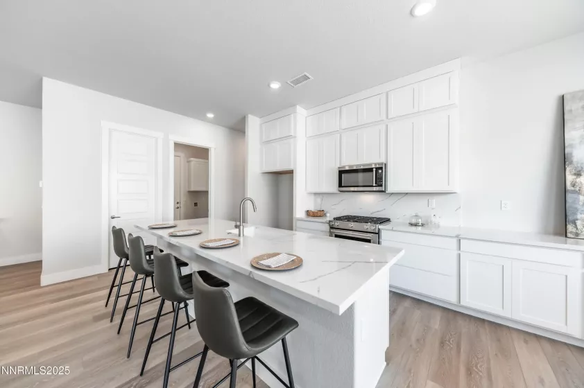 1358 Silver View, Sparks, Nevada 89436, 3 Bedrooms Bedrooms, ,3 BathroomsBathrooms,Residential,Residential,Silver View,250000490