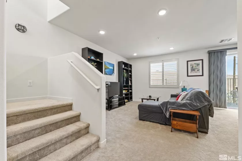 4928 Black Falcon, Sun Valley, Nevada 89433, 3 Bedrooms Bedrooms, ,3 BathroomsBathrooms,Residential Lease,Manufactured,Black Falcon,250052149