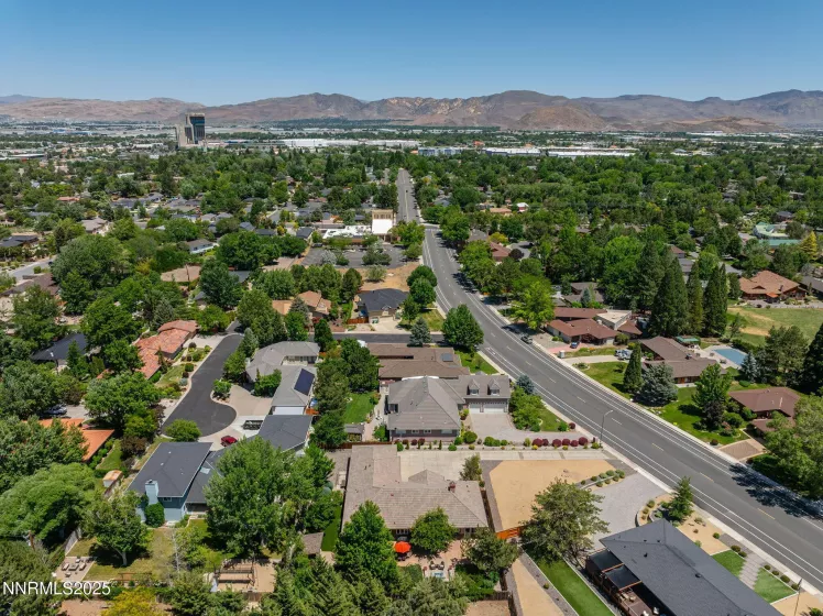 1199 Manzanita, Reno, Nevada 89509, 4 Bedrooms Bedrooms, ,4 BathroomsBathrooms,Residential,Residential,Manzanita,250052165