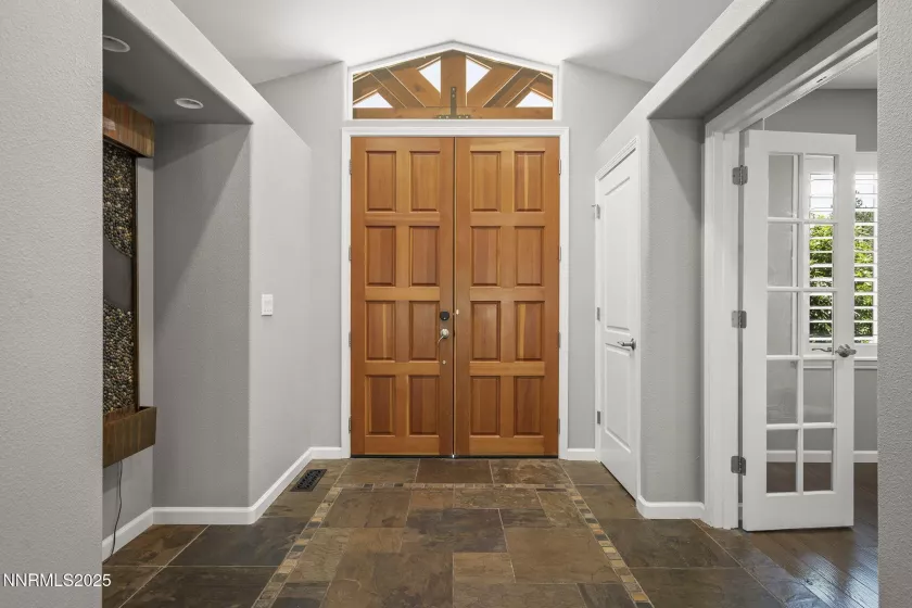 1199 Manzanita, Reno, Nevada 89509, 4 Bedrooms Bedrooms, ,4 BathroomsBathrooms,Residential,Residential,Manzanita,250052165