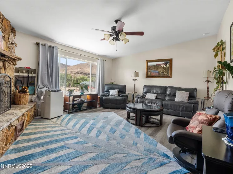 31850 Cantlon, Wadsworth, Nevada 89442, 4 Bedrooms Bedrooms, ,3 BathroomsBathrooms,Residential,Residential,Cantlon,250052174