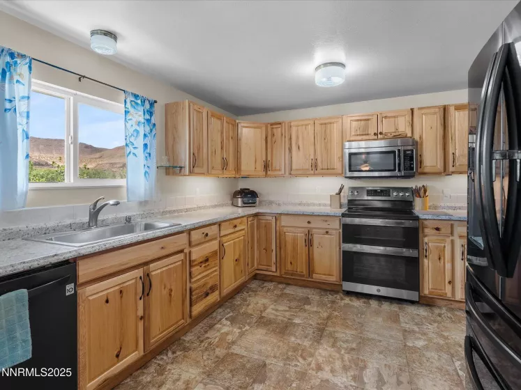 31850 Cantlon, Wadsworth, Nevada 89442, 4 Bedrooms Bedrooms, ,3 BathroomsBathrooms,Residential,Residential,Cantlon,250052174