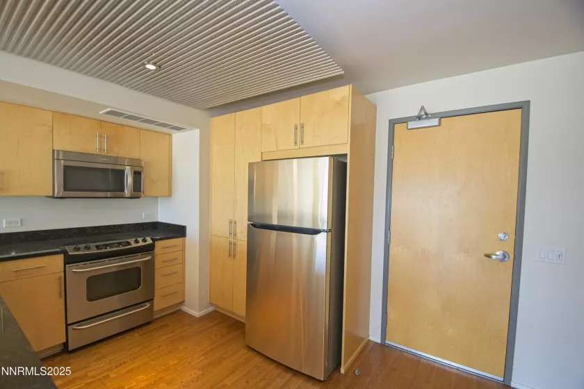 255 Sierra, Reno, Nevada 89501, ,1 BathroomBathrooms,Residential Lease,Manufactured,Sierra,250052185