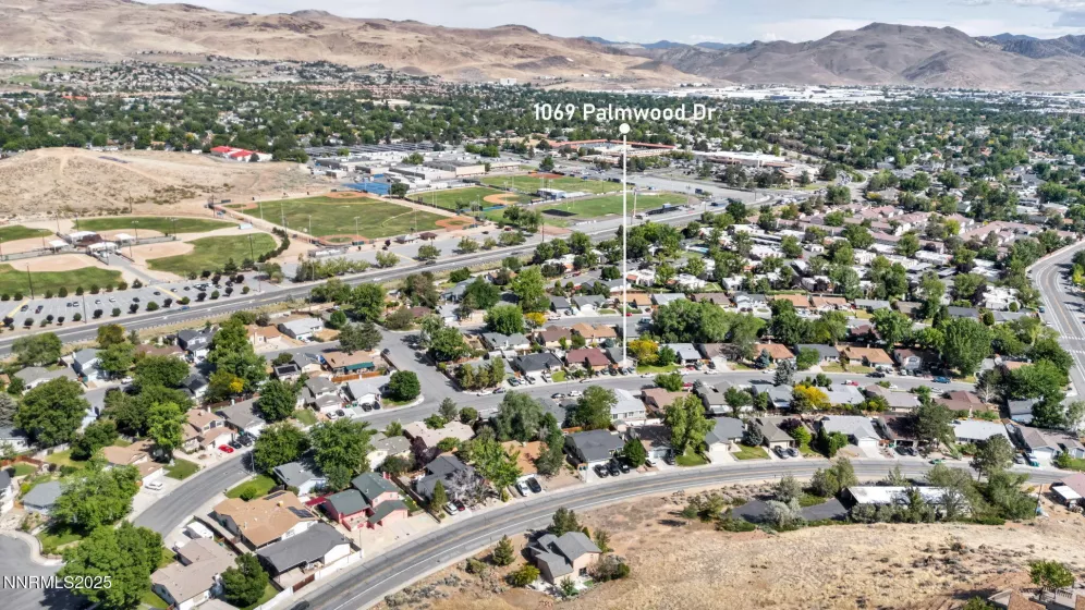 1069 Palmwood, Sparks, Nevada 89434, 3 Bedrooms Bedrooms, ,2 BathroomsBathrooms,Residential,Residential,Palmwood,250052193