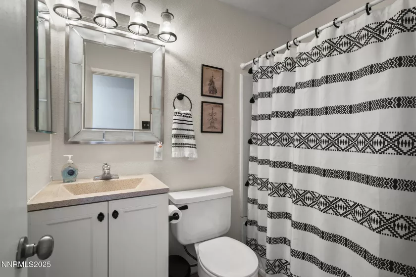 3505 Everett, Reno, Nevada 89503, 4 Bedrooms Bedrooms, ,3 BathroomsBathrooms,Residential,Residential,Everett,250052197