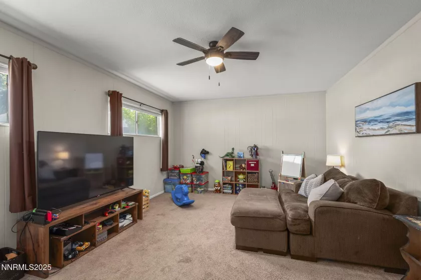 3505 Everett, Reno, Nevada 89503, 4 Bedrooms Bedrooms, ,3 BathroomsBathrooms,Residential,Residential,Everett,250052197
