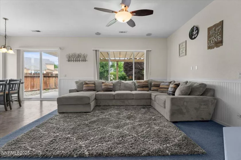 3254 Genil, Sparks, Nevada 89436, 3 Bedrooms Bedrooms, ,2 BathroomsBathrooms,Residential,Residential,Genil,250052212
