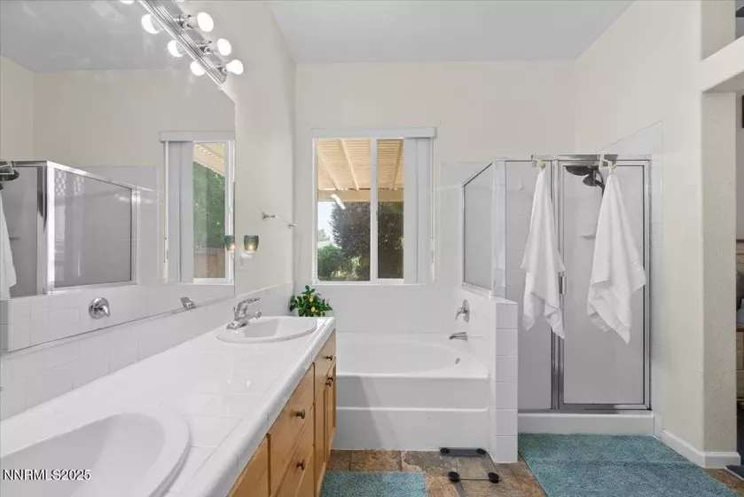 3254 Genil, Sparks, Nevada 89436, 3 Bedrooms Bedrooms, ,2 BathroomsBathrooms,Residential,Residential,Genil,250052212