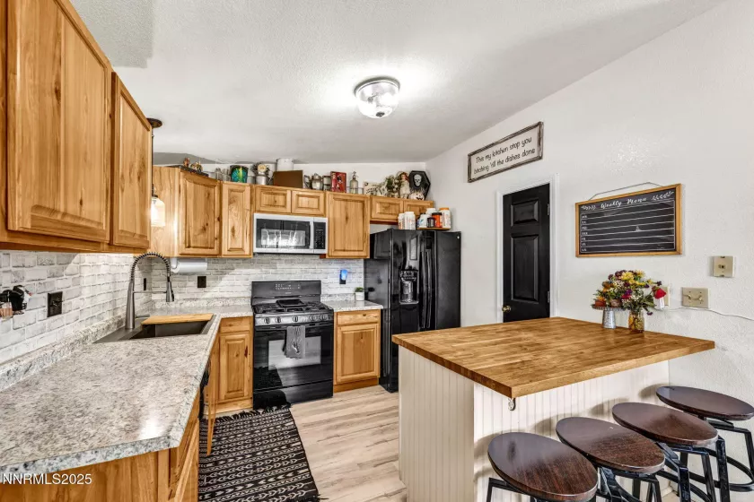 505 Yellow Jacket, Dayton, Nevada 89403, 3 Bedrooms Bedrooms, ,2 BathroomsBathrooms,Residential,Residential,Yellow Jacket,250052213
