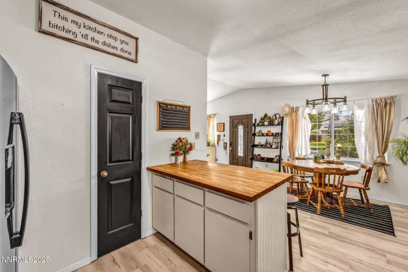 505 Yellow Jacket, Dayton, Nevada 89403, 3 Bedrooms Bedrooms, ,2 BathroomsBathrooms,Residential,Residential,Yellow Jacket,250052213