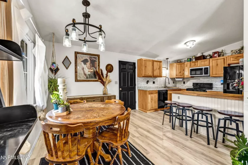 505 Yellow Jacket, Dayton, Nevada 89403, 3 Bedrooms Bedrooms, ,2 BathroomsBathrooms,Residential,Residential,Yellow Jacket,250052213