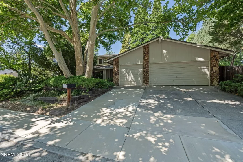 4899 Cool Springs, Reno, Nevada 89509, 5 Bedrooms Bedrooms, ,3 BathroomsBathrooms,Residential,Residential,Cool Springs,250052214