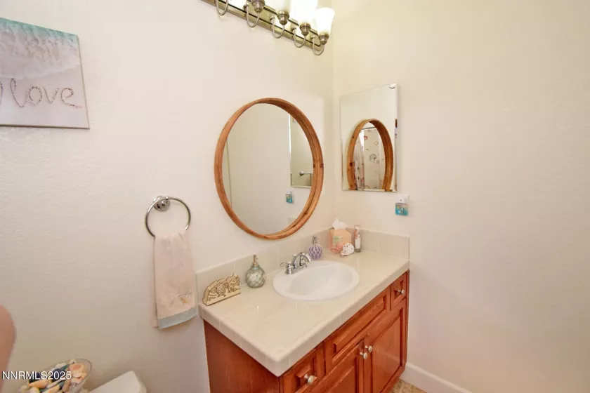 15180 Redmond Lp, Reno, Nevada 89511, 4 Bedrooms Bedrooms, ,3 BathroomsBathrooms,Residential,Residential,Redmond Lp,250052216
