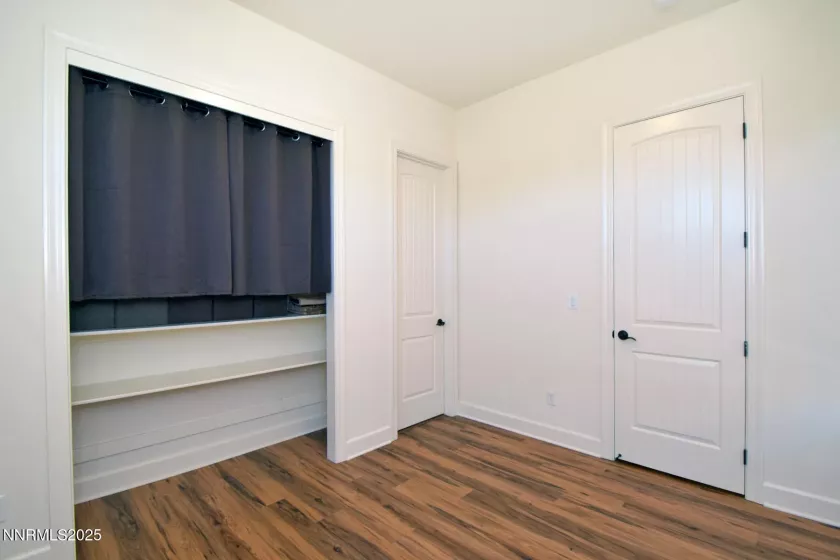 15180 Redmond Lp, Reno, Nevada 89511, 4 Bedrooms Bedrooms, ,3 BathroomsBathrooms,Residential,Residential,Redmond Lp,250052216