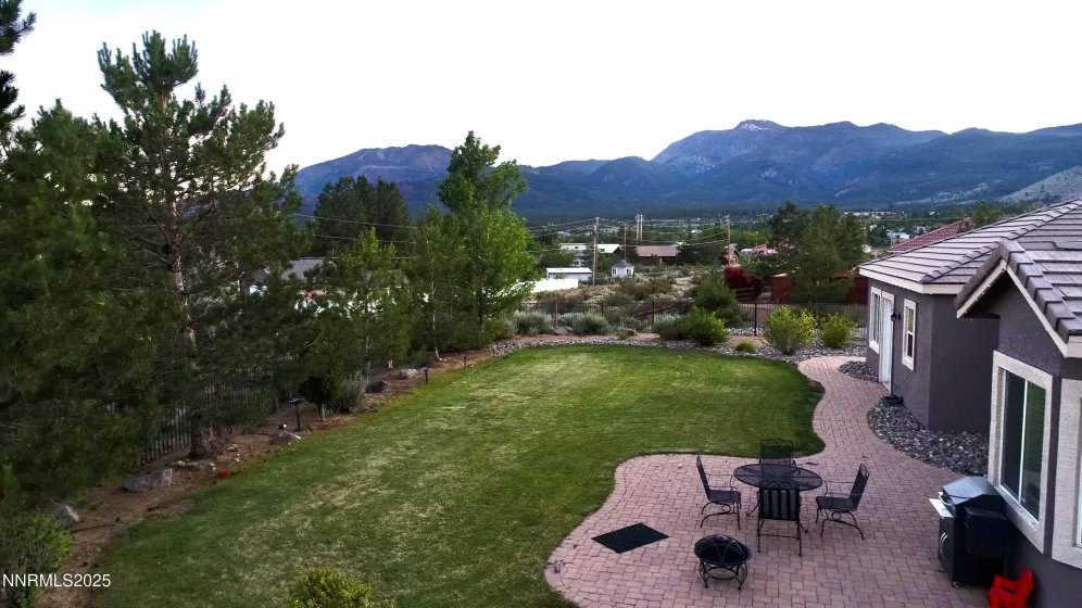 15180 Redmond Lp, Reno, Nevada 89511, 4 Bedrooms Bedrooms, ,3 BathroomsBathrooms,Residential,Residential,Redmond Lp,250052216