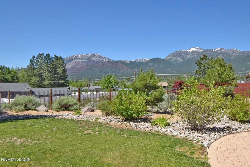 15180 Redmond Lp, Reno, Nevada 89511, 4 Bedrooms Bedrooms, ,3 BathroomsBathrooms,Residential,Residential,Redmond Lp,250052216
