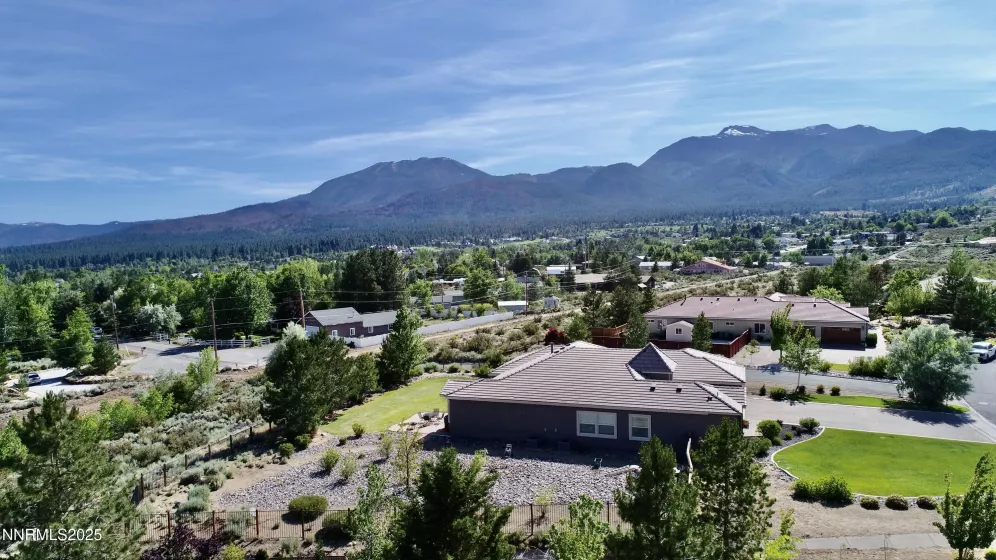15180 Redmond Lp, Reno, Nevada 89511, 4 Bedrooms Bedrooms, ,3 BathroomsBathrooms,Residential,Residential,Redmond Lp,250052216