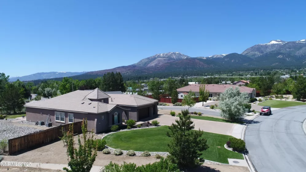 15180 Redmond Lp, Reno, Nevada 89511, 4 Bedrooms Bedrooms, ,3 BathroomsBathrooms,Residential,Residential,Redmond Lp,250052216