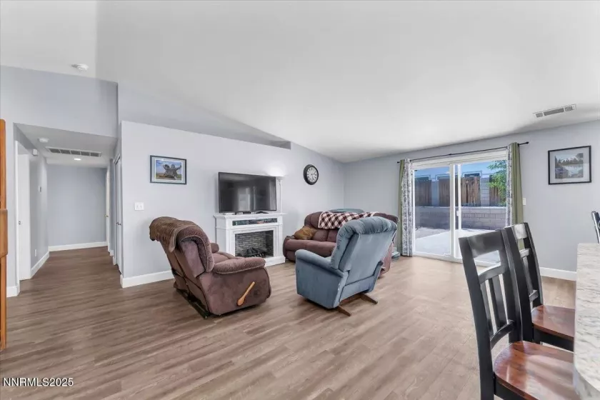 539 Rawe Peak, Dayton, Nevada 89403, 4 Bedrooms Bedrooms, ,2 BathroomsBathrooms,Residential,Residential,Rawe Peak,250052215