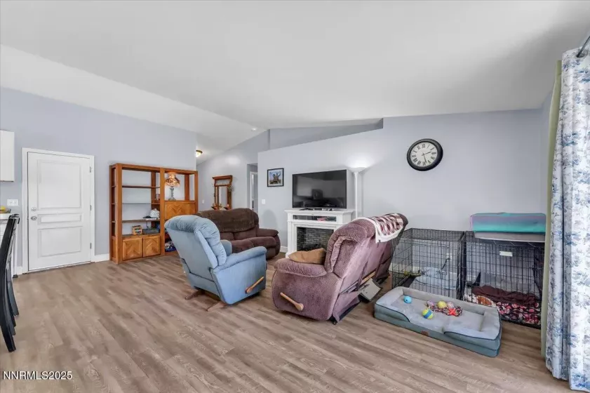 539 Rawe Peak, Dayton, Nevada 89403, 4 Bedrooms Bedrooms, ,2 BathroomsBathrooms,Residential,Residential,Rawe Peak,250052215